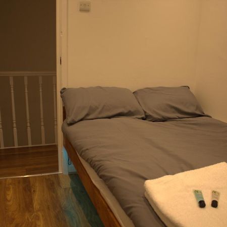 Central Serviced Apartments - Two Bedroom Apartment Cardiff Dış mekan fotoğraf