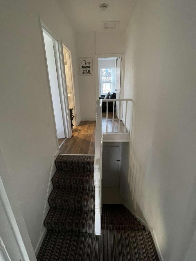 Central Serviced Apartments - Two Bedroom Apartment Cardiff Dış mekan fotoğraf