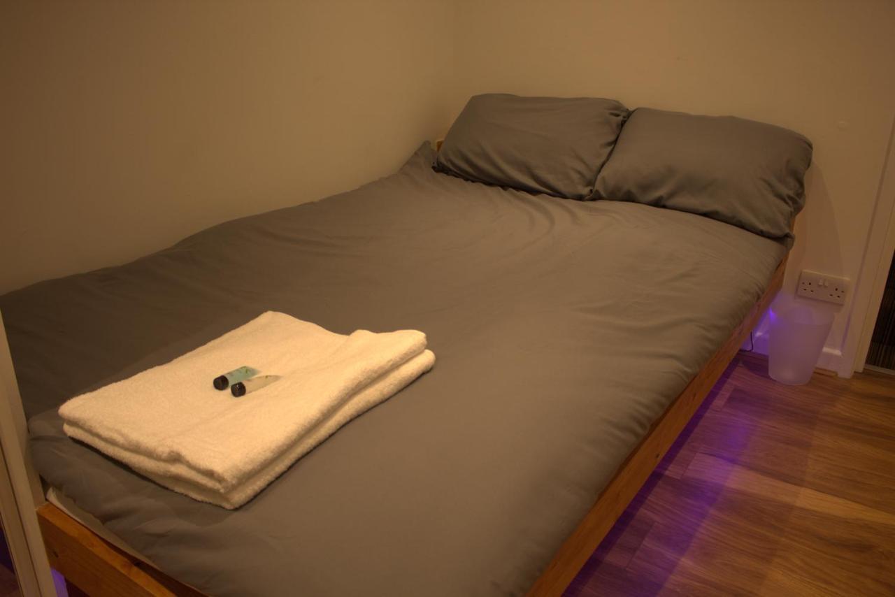 Central Serviced Apartments - Two Bedroom Apartment Cardiff Dış mekan fotoğraf