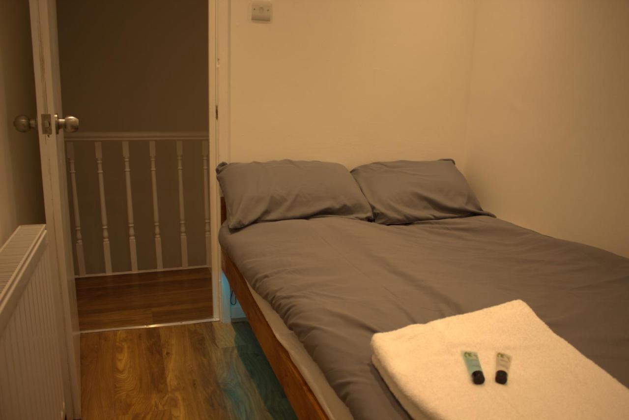 Central Serviced Apartments - Two Bedroom Apartment Cardiff Dış mekan fotoğraf